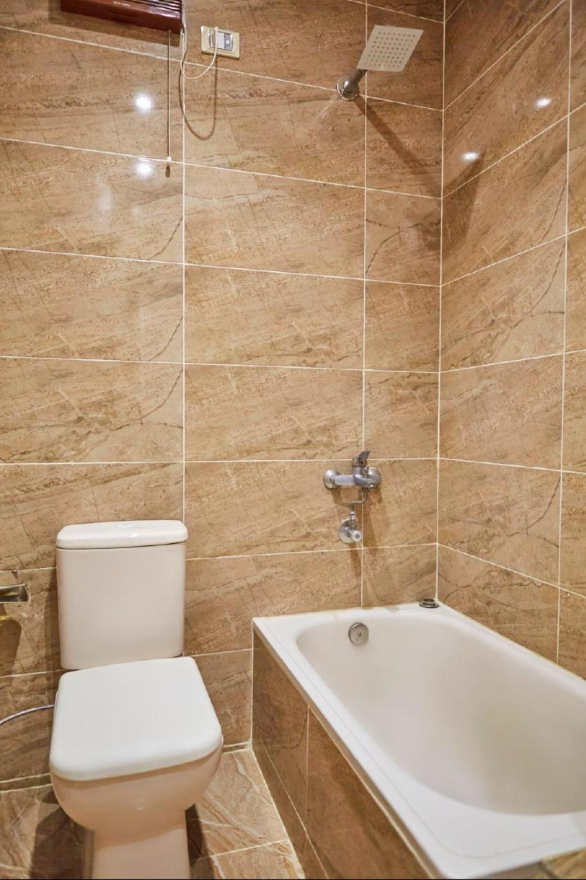 Grand Golden Pyramids View Hotel Kafret el-Gabal エクステリア 写真