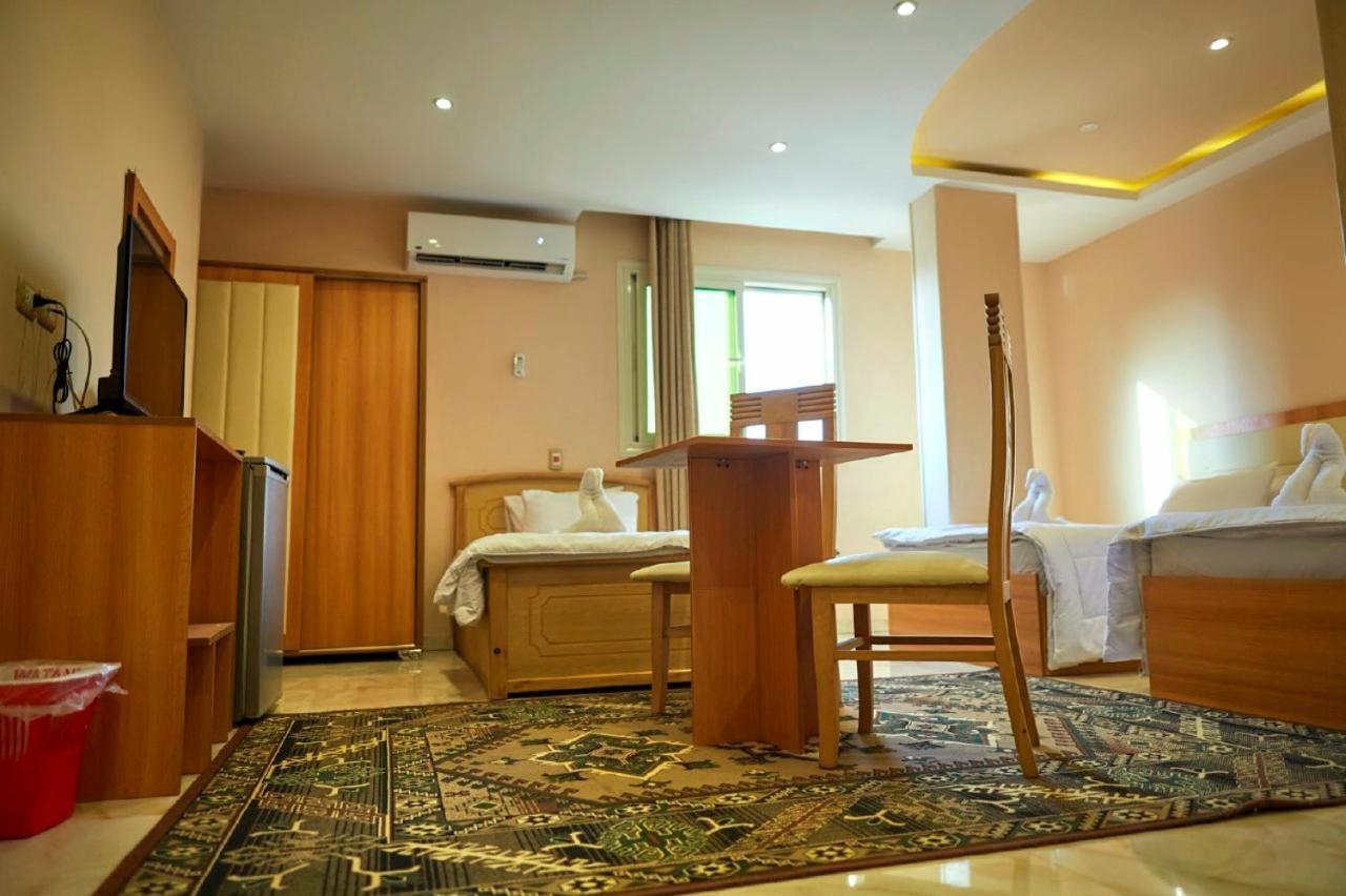 Grand Golden Pyramids View Hotel Kafret el-Gabal エクステリア 写真