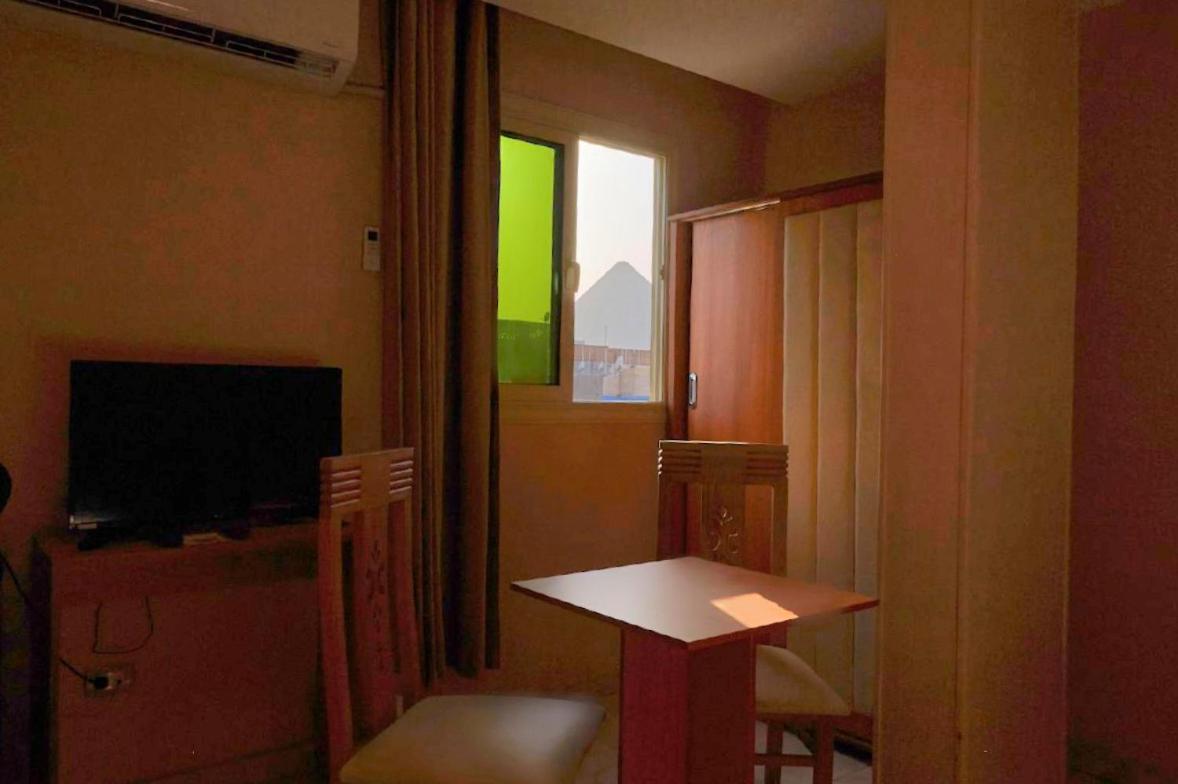 Grand Golden Pyramids View Hotel Kafret el-Gabal エクステリア 写真