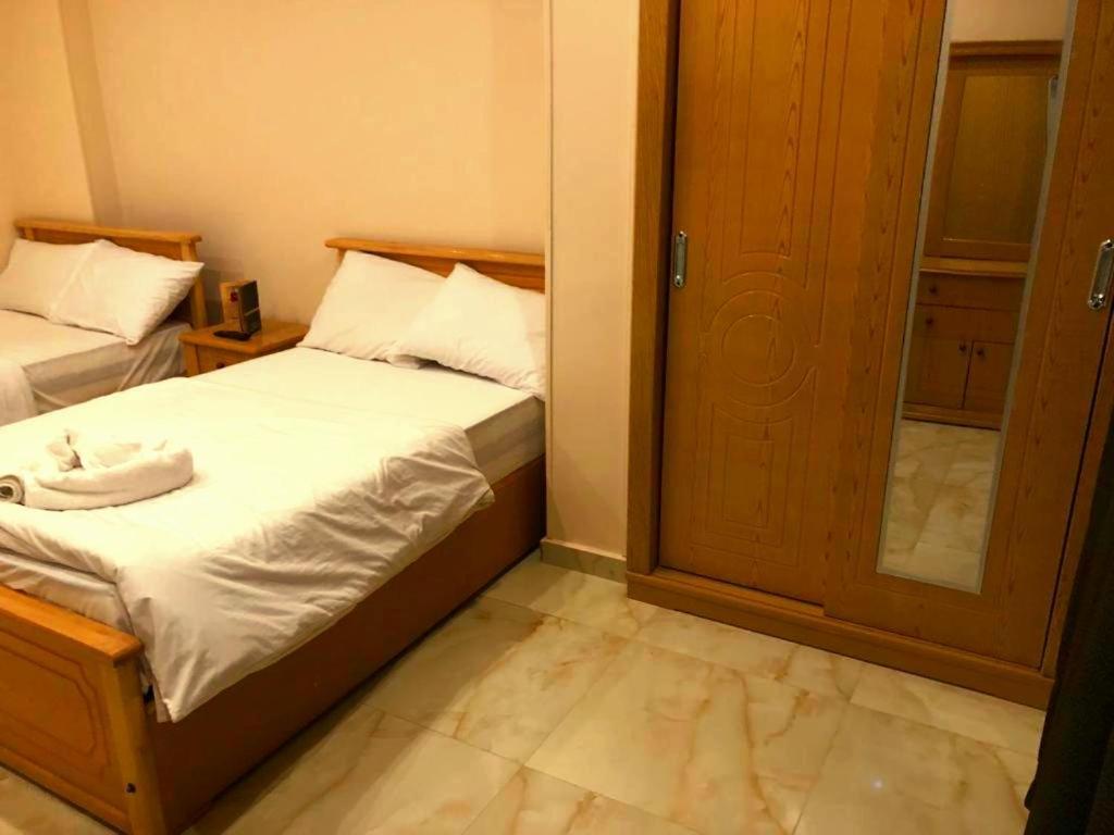 Grand Golden Pyramids View Hotel Kafret el-Gabal エクステリア 写真
